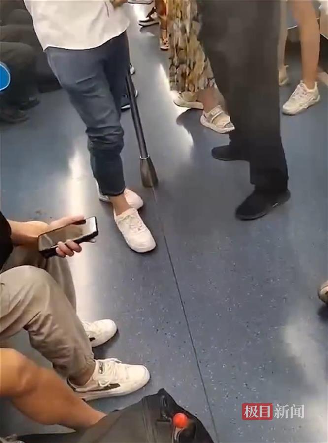 男子地铁被诬陷偷拍案二审今日开庭男子地铁遭诬陷偷拍案二审今日开庭，正义终将显现